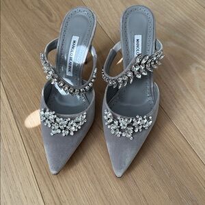 NEW Manolo Blahnik lurum grey velvet -39